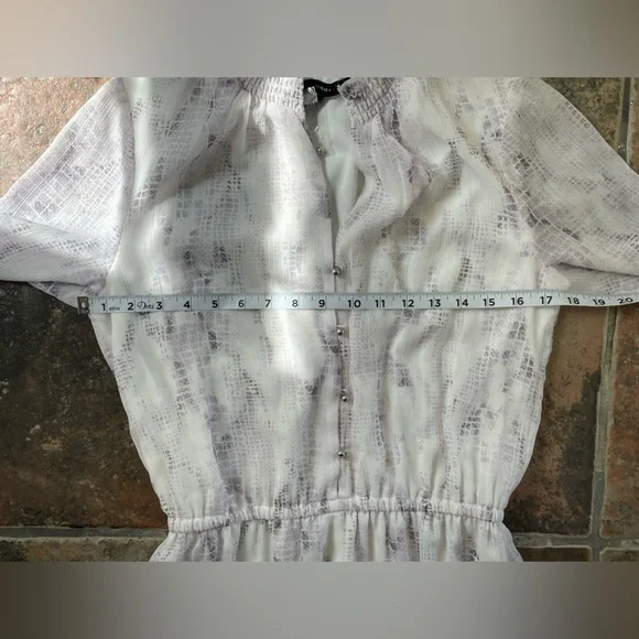 WHBM Lavender & White Snake Print Long Sleeve Blouson Dress Ruffle Neckline Sz 6 - Picture 9 of 12